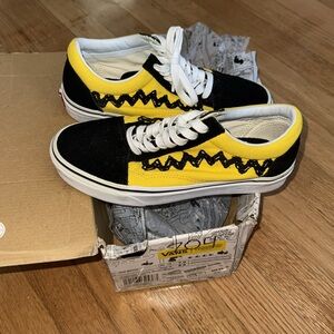Vans Peanuts Black and Yellow Sneakers